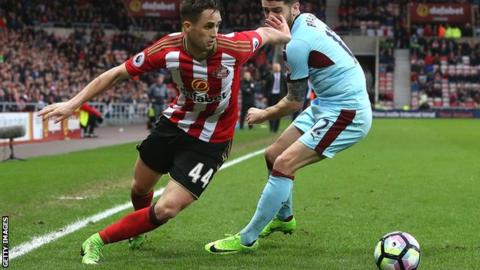 Adnan Januzaj in action for Sunderland