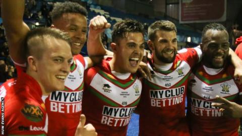 Wales players celebrate in Cardiff