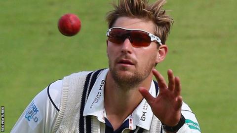 Middlesex all-rounder Ollie Rayner