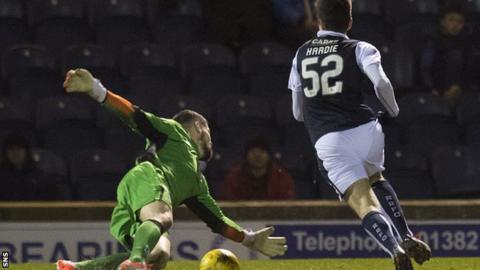 Raith's Ryan Hardie skips round St Mirren goalkeeper Billy O'Brien before scoring his second goal