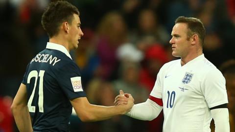 Wayne Rooney, Laurent Koscielny
