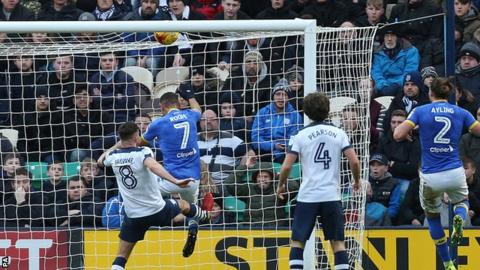 Kemar Roofe puts Leeds ahead against