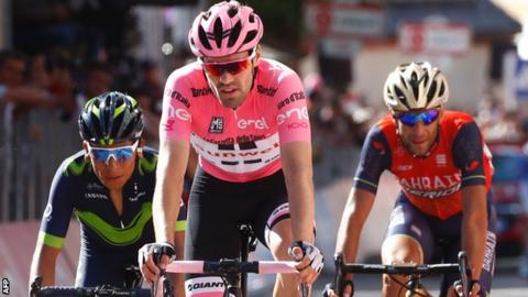 Quintana back in pink as Dumoulin struggles