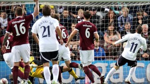 Rafael van der Vaart scores the Spurs opener