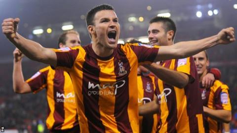 Simon Ramsden in action for Bradford