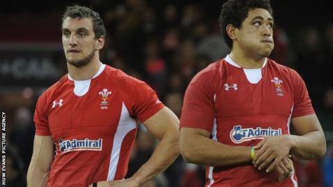 Sam Warburton and Tony Faletau following defeat by Samoa
