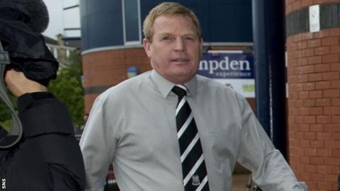 Tatters arrives at Hampden Park