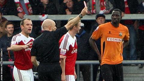 Johnny Hunt is sent off at Barnet