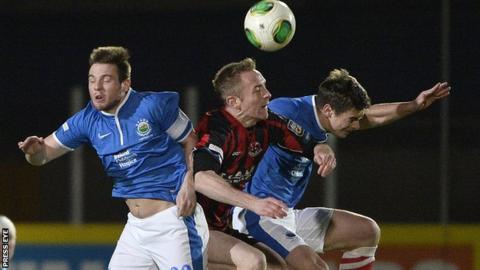 Linfield v Crusaders action