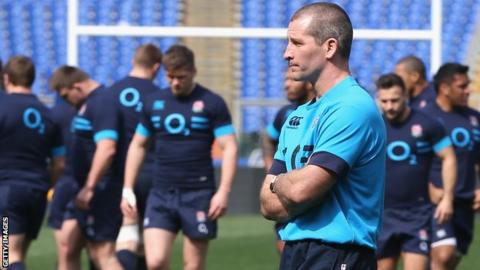 Stuart Lancaster at England training