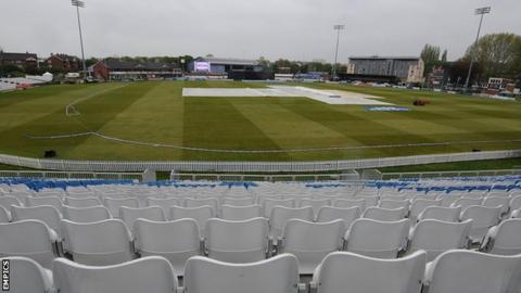 Rain at Derby