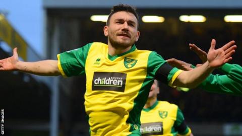 Robert Snodgrass celebrates scoring for Norwich City