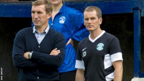 Alan Stubbs and John Doolan (right) look on as Hibs play Vale of Leithen on Saturday