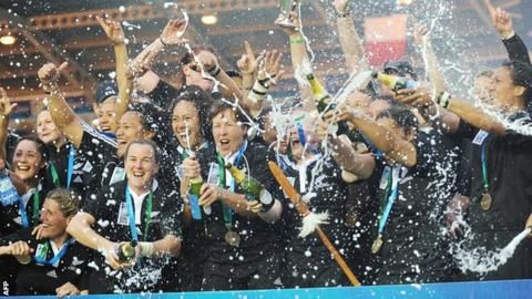 New Zealand celebrate their victory over England in the 2010 Women's Rugby World Cup final