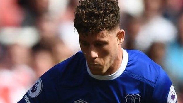 Ross Barkley: Everton boss Ronald Koeman says decision due on Monday