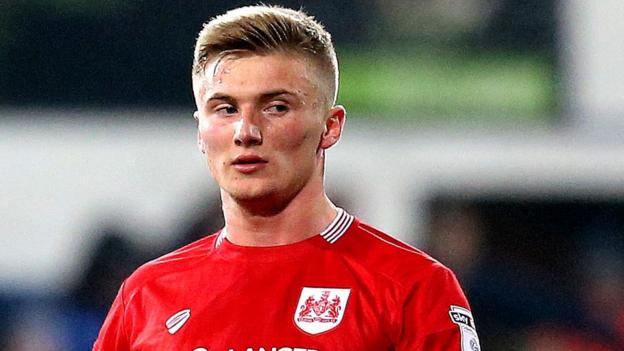 Bury: Taylor Moore, Reece Brown and Cameron Burgess join League One club