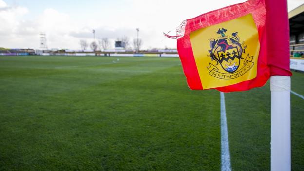 Southport sign Fleetwood's Cartwright