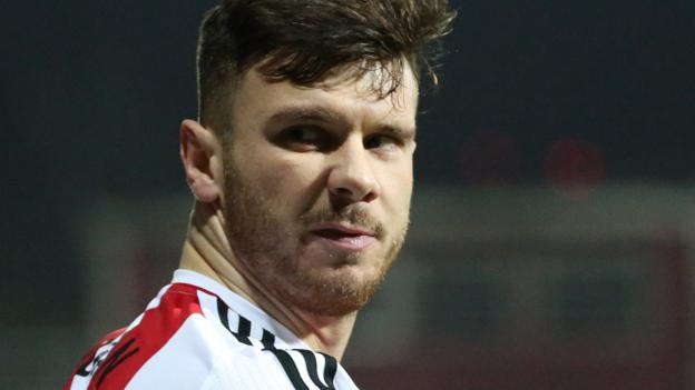 Scott Hogan: Ex-Brentford striker thanks club for support before Aston Villa move
