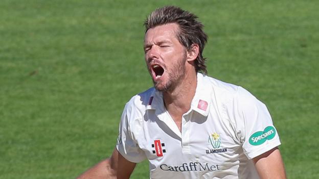 Worcestershire v Glamorgan: Michael Hogan leads visitors to nine-wicket win