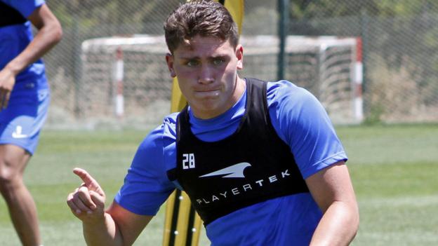 Matty Stevens: Peterborough United sign Barnet striker for new League One season