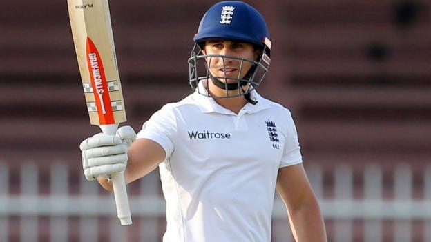 Taylor puts England in good position