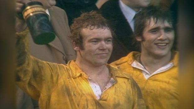 VIDEO: Vintage Castleford rock Blackpool