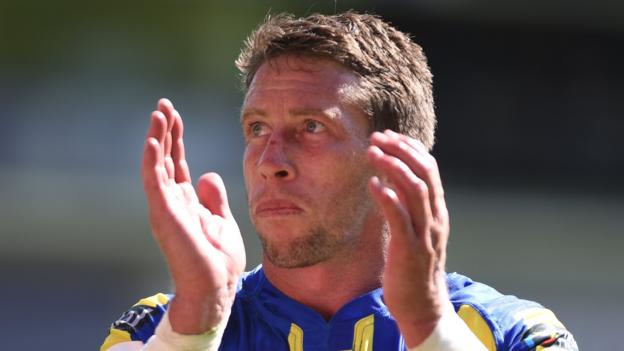 Kurt Gidley: Warrington Wolves half-back to retire at end of 2017 season