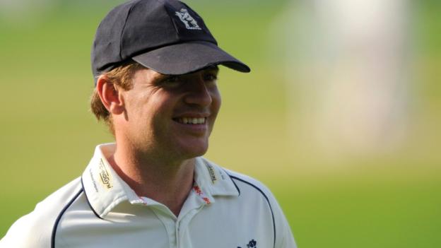 Ian Westwood: Warwickshire batsman and former captain retires