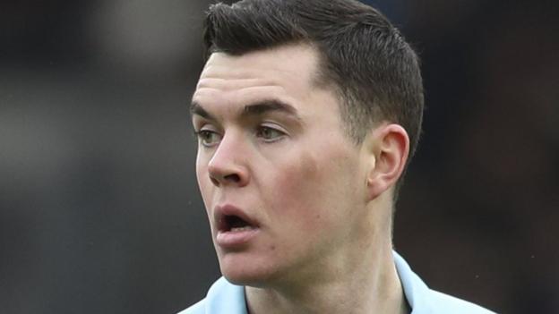 Michael Keane: Everton hope to announce signing of Burnley defender on Monday