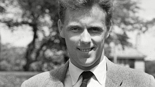 Former BBC commentator Bannister dies