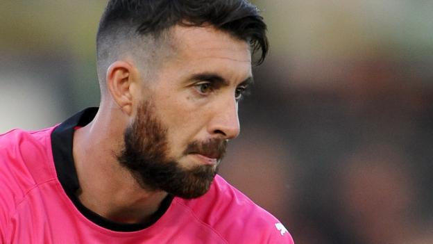 Sam Russell: Forest Green Rovers re-sign goalkeeper from Gateshead - BBC News