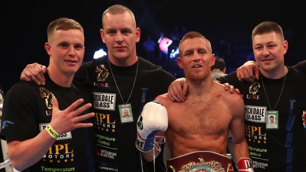 WBO lightweight champion Terry Flanagan beats Petr Petrov