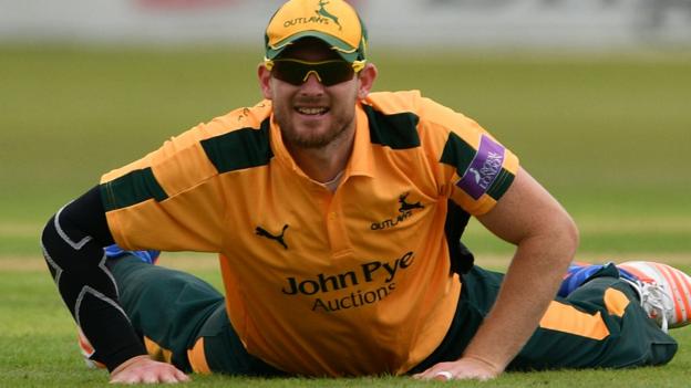 One-Day Cup: Leicestershire victory dents Nottinghamshire quarter-final hopes