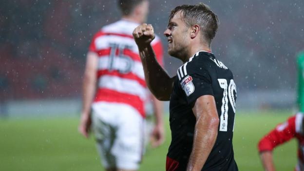 Jamie Ward: Nottingham Forest forward joins Burton Albion on loan - BBC Sport