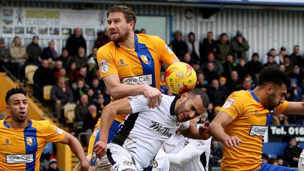 Mansfield Town 2-1 Newport County