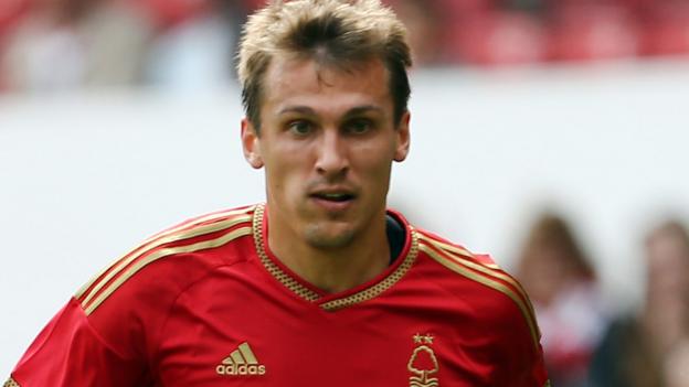 Robert Tesche: Birmingham City sign former Nottingham Forest midfielder - BBC Sport