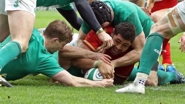 Ireland 16-16 Wales