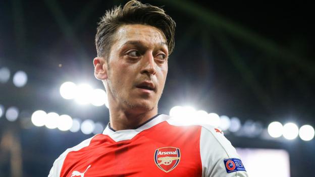 Ozil 'thinks he is being made scapegoat' for Arsenal problems