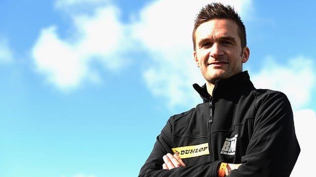 British Touring Cars: Colin Turkington returns to former team for 2017 season