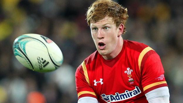 Wales rugby tour: Rhys Patchell keen to take chance after late call-up - BBC Sport