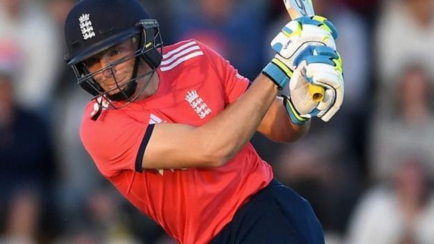 England v Sri Lanka: Jos Buttler stars as hosts win Twenty20