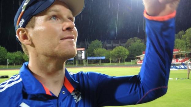 VIDEO: Thunderstorm halts Morgan interview