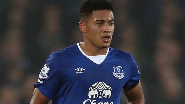 Tyias Browning: Everton defender joins Sunderland on season-long loan
