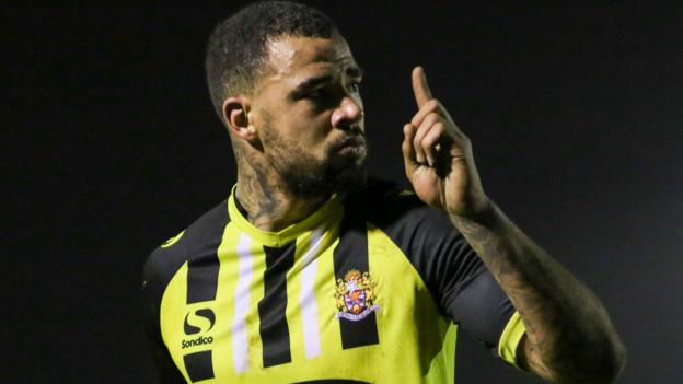 EFL Cup: Blackpool v Bolton Wanderers - BBC Sport - BBC News