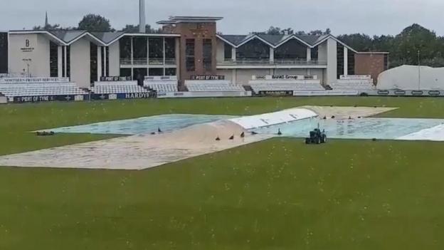 Durham v Worcestershire: Game abandoned after further rain at Riverside