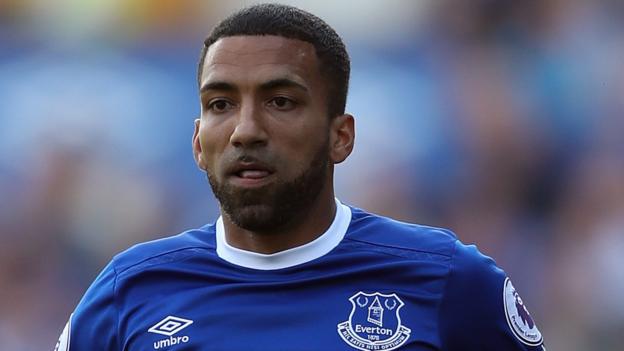 Aaron Lennon: Everton winger says support has been 'incredible'