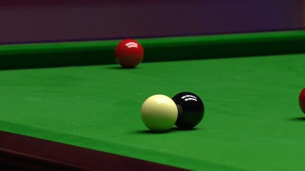 World Championship: Black-ball mystery frustrates Mark Selby