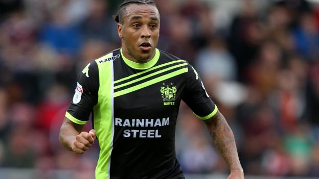 Blackpool sign Bury midfielder Danns