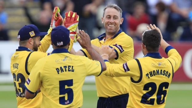 Warwickshire: No problem with confidence in white-ball cricket, says Clarke