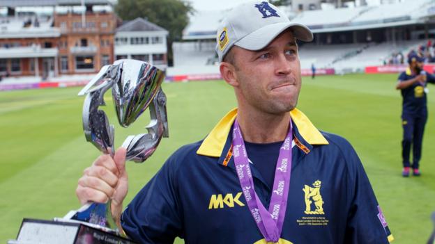 Jonathan Trott: Warwickshire batsman's role in Lord's final win over Surrey